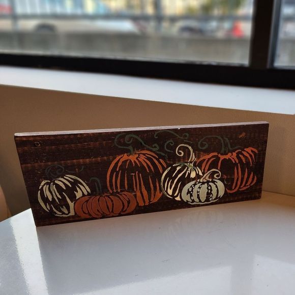 Rustic Pumpkins painted on reclaimed wood - Picture 6 of 16
